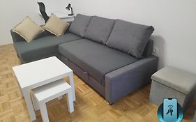 Apartma Mb Center